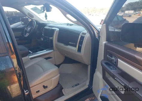 2015 Ram 1500 Laramie из США, поврежденный, VIN 1C6RR6NTXFS506216